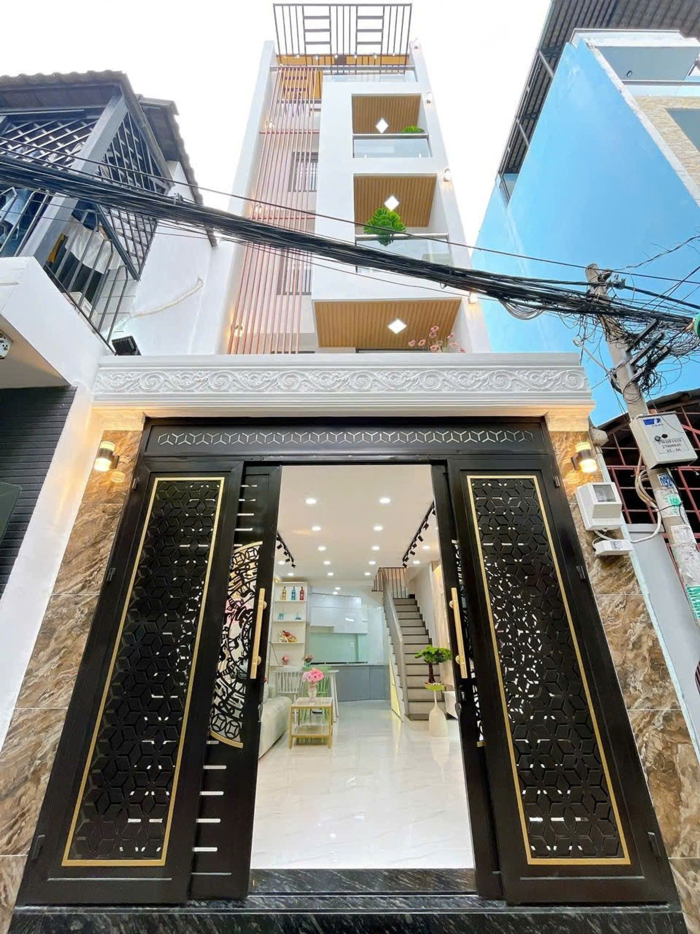   Bán nhà 4 tầng nguyễn thị thập gần chợ tân quy 