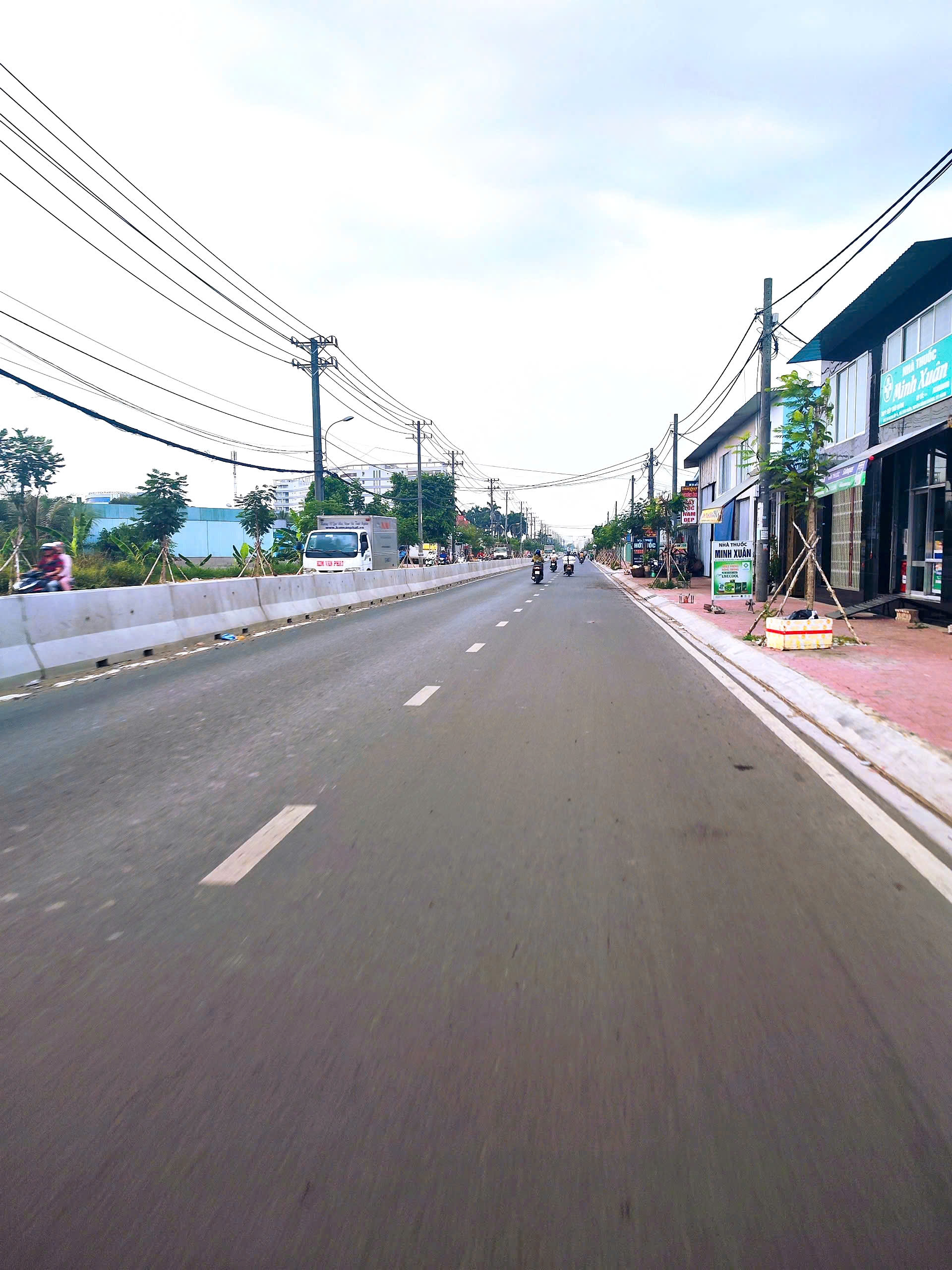  CẦN BÁN 7400M2 ĐẤT THỔ CƯ LÔ NHÌ NGUYỄN CỮU PHÚ 