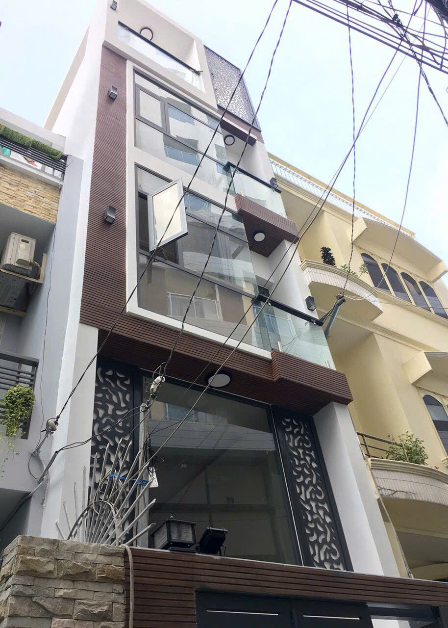  Phòng full nội thất – có cửa sổ – giờ giấc tự do – Ngay Nguyễn Văn Trỗi 