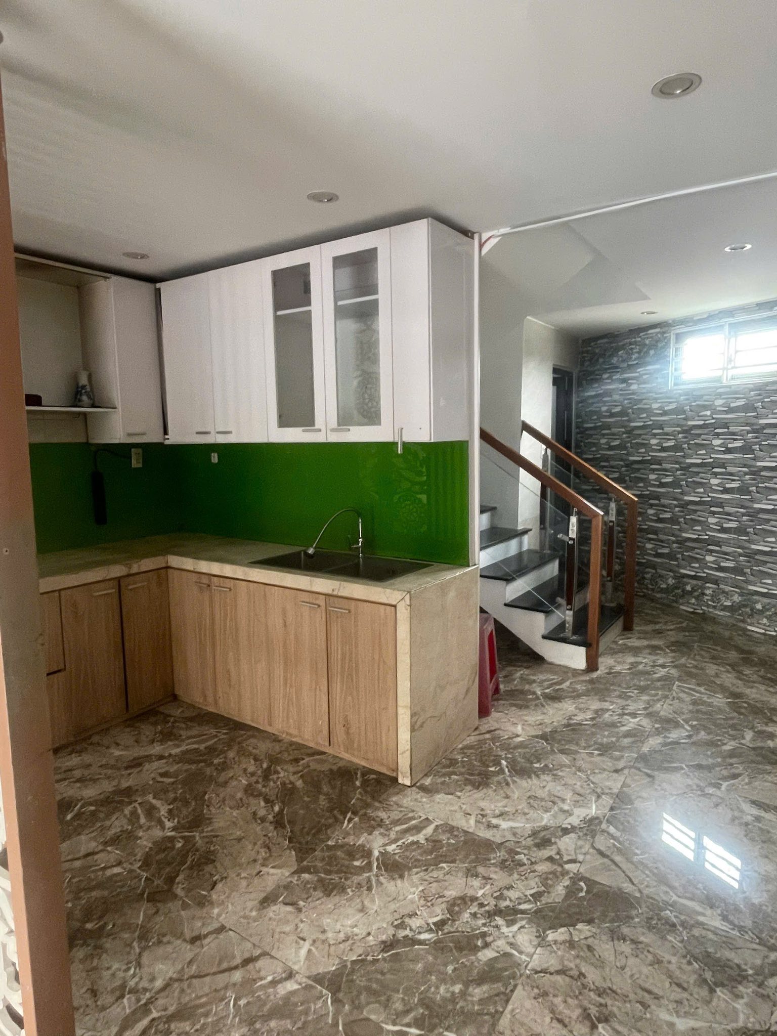  Bán nhà 4 tầng MT đường Trần Cao Vân - Trục đường kinh doanh 