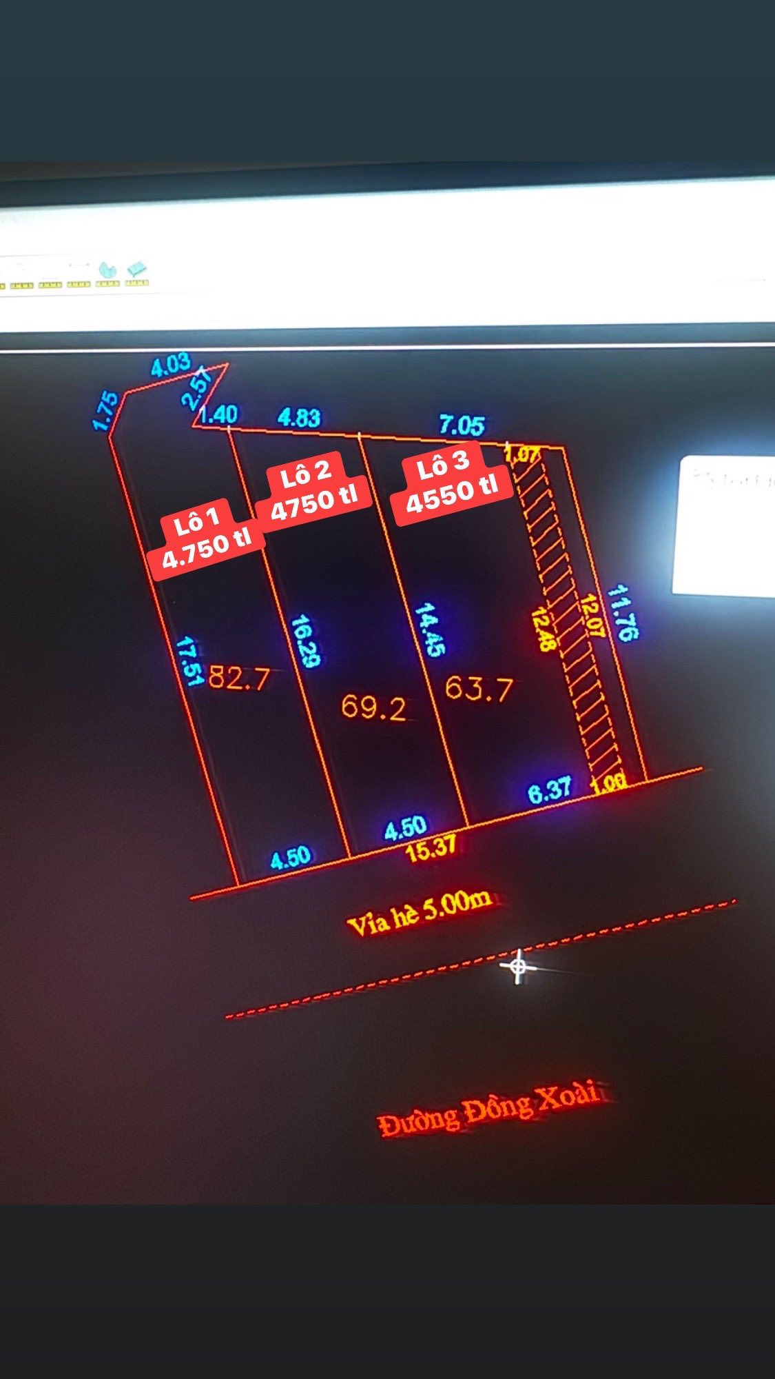  ????????Bán đất 3 Lô liền kề đường Đồng Xoài - Đường 10,5m 