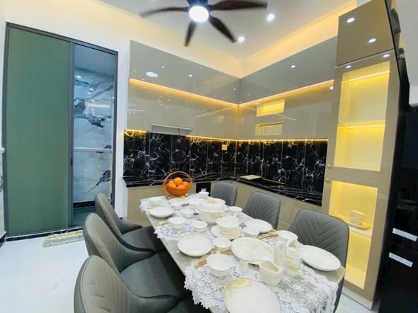  C.H.Ủ THIỆN CHÍ B.Á.N Nhỉnh 6 TỶ - NHÀ 4 TẦNG - LÔ NHÌ MẶT TIỀN HẺM XE HƠI - CÁCH HUỲNH TẤN PHÁT 30M XÃ NHÀ BÈ - TPHCM 