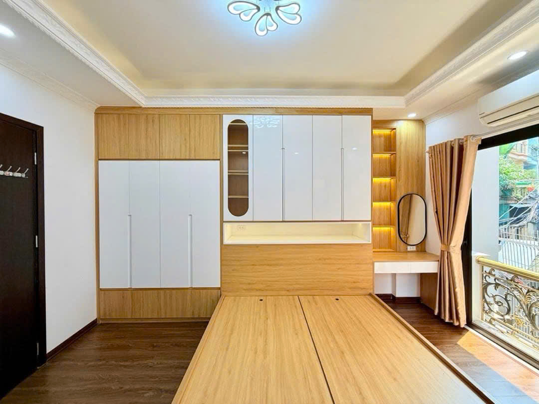  BÁN NHÀ LÔ GÓC HAI BÀ TRƯNG - OTO ĐỖ CỬA, FULL NỘI THẤT ĐẸP - 9,86 tỷ. 