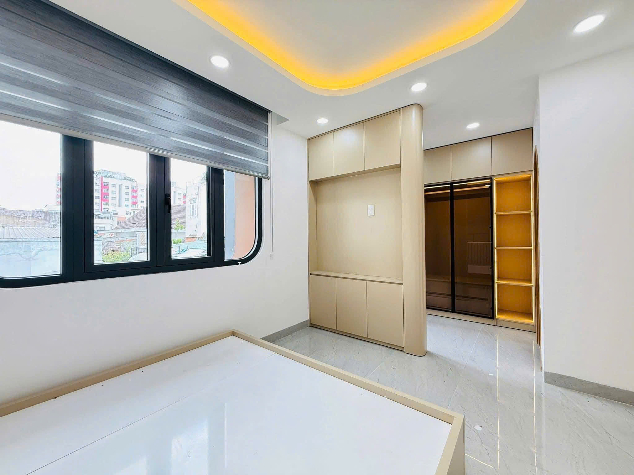  HIẾM!NHÀ DÂN XÂY VĂN TIẾN DŨNG,CẦU DIỄN,GA TÀU,GẦN OTO, DT:40Mx5T,MT:4m,6.4ty 