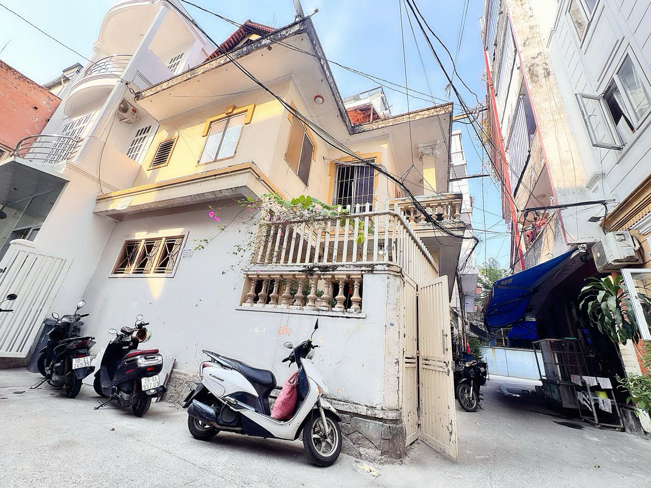  BÁN NHÀ 2 TẦNG CĂN GÓC 2 MT XE HƠI ĐẬU CỬA Đ.VÕ THỊ SÁU, QUẬN 3- NGAY NHÀ THỜ TÂN ĐỊNH- DT 80M2- KHU VIP HIẾM BÁN- 0938676685 GIANG GIANG 