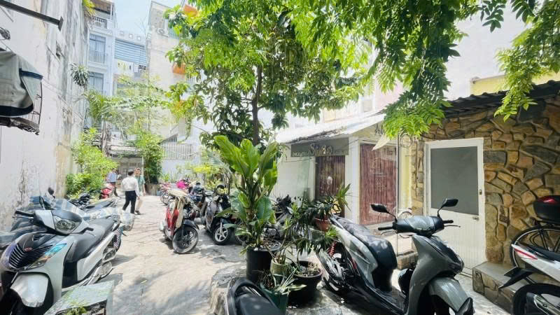  Bán nhà Cấp 4, HXH Cù Lao, ngay khu Phan XÍch Long, CN 240m2, 25x12m, tiện xây, 28,9 tỷ. 