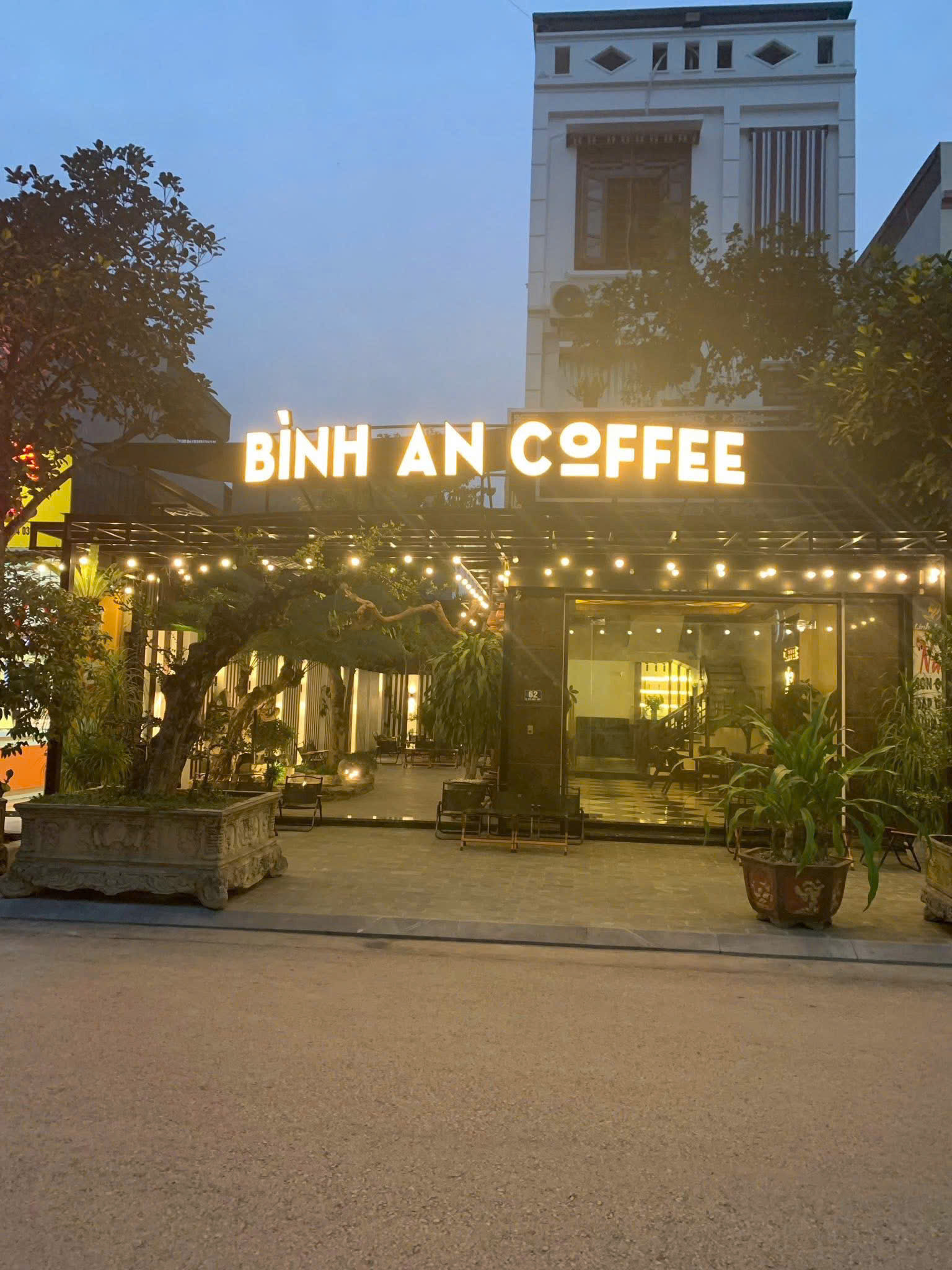  CHO THUÊ MẶT BẰNG QUÁN COFFEE BÌNH AN Địa chỉ: 62 Hà Huy Tập, P. Quảng Thắng, TP. Thanh Hóa 