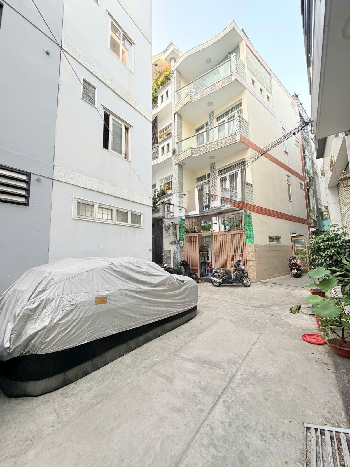  HẺM 5M - PXL PHÚ NHUẬN - 4 TẦNG ĐÚC THẬT - NHÀ ĐẸP - CHÍNH CHỦ - ĐỊNH CƯ GẤP BÁN 9.9 TỶ - 3PN LỚN - TL 