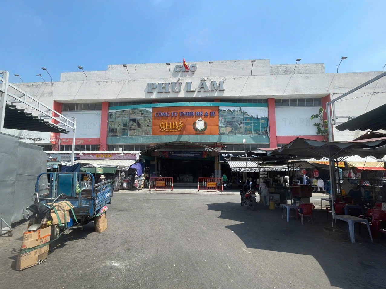  CHO THUÊ MẶT BẰNG KINH DOANH QUY MÔ LỚN TẠI QUẬN 6 , CHỢ PHÚ LÂM 