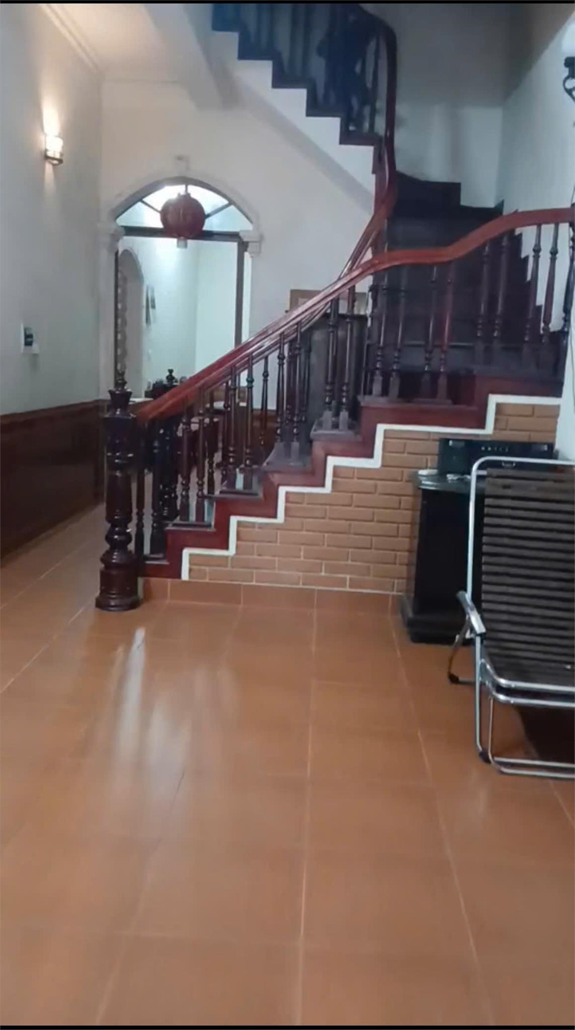  NHÀ ĐẸP - GIÁ TỐT - Vị Trí Đắc Địa Tại Khu tập thể Bệnh viện Nông Nghiệp,Ngọc Hồi,Hà Nội 