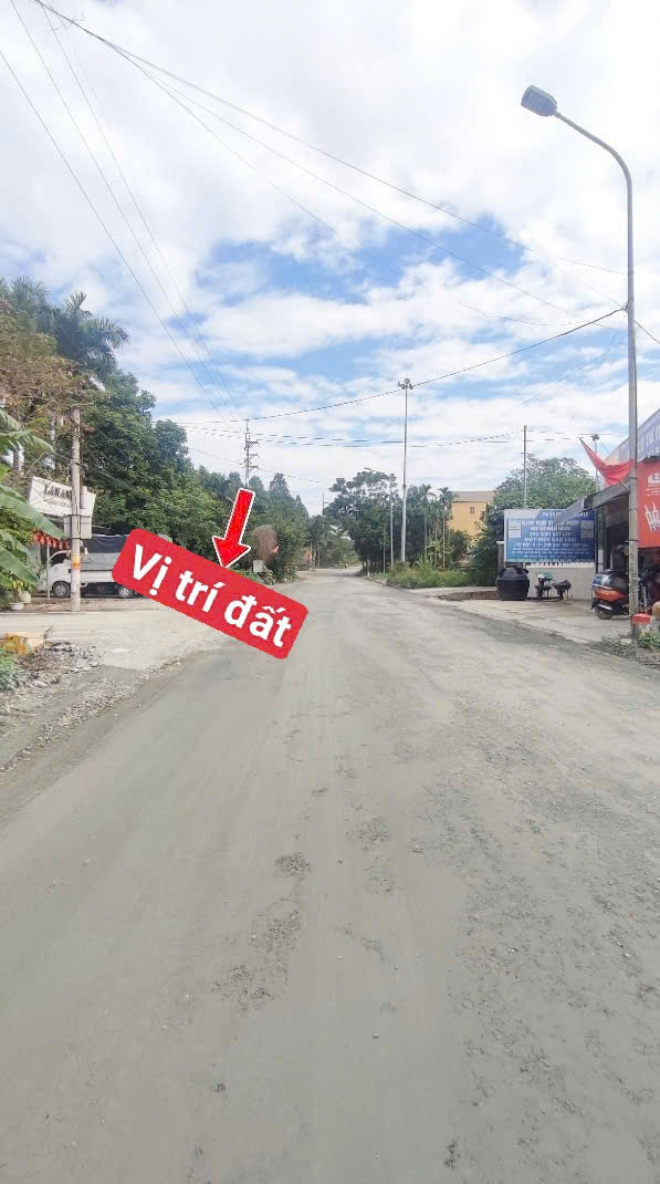  Chính chủ gửi bán thửa đất đẹp tại Quốc Oai ngay gần Ngã Tư Vai Réo chờ đón Ga Metro 05 