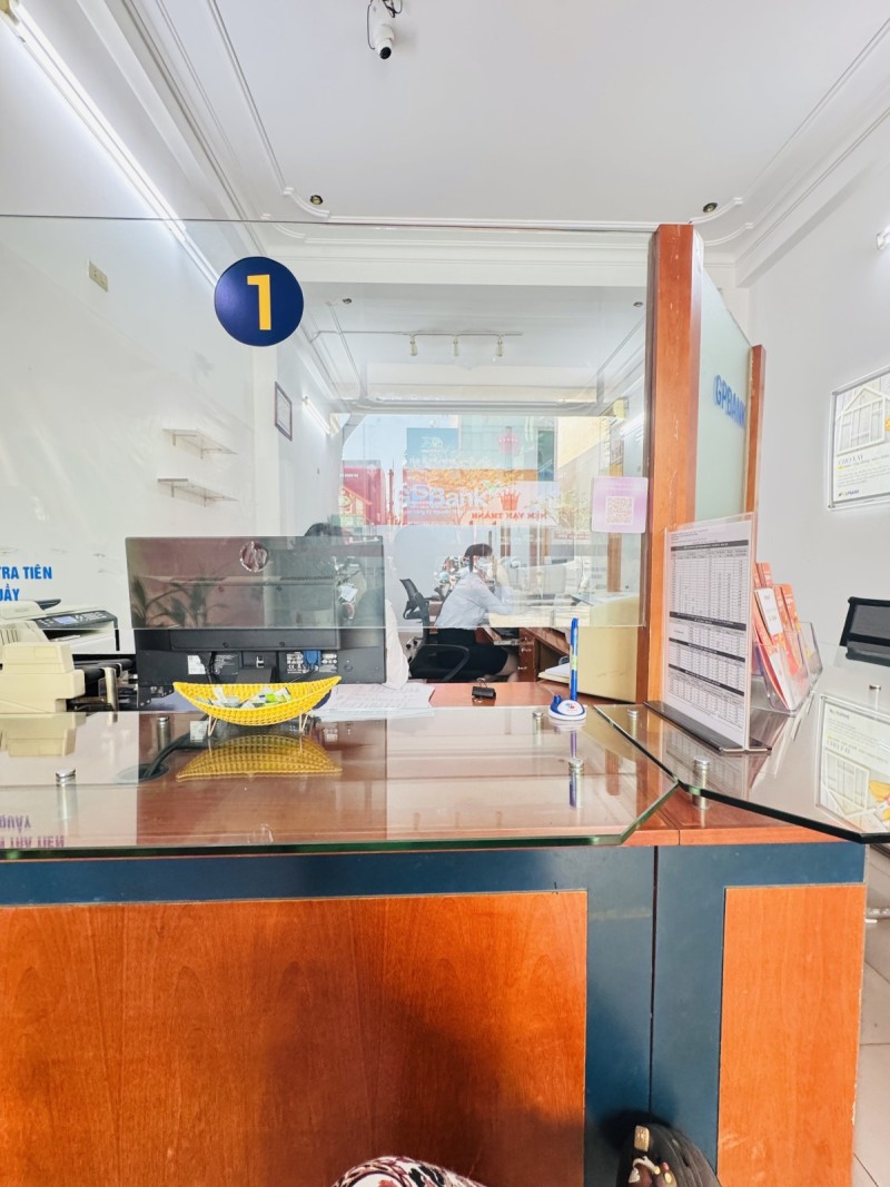  Mặt tiền Nguyễn Văn Linh 105m2 nhà 3 tầng cho thuê 35tr/tháng giá 31,9 tỷ 