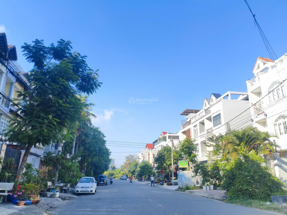  Bán nhà Mặt tiền Đông Hồ, Quận 8, 4 tầng, Đường nhựa 20m, Dòng tiền 40tr/tháng 