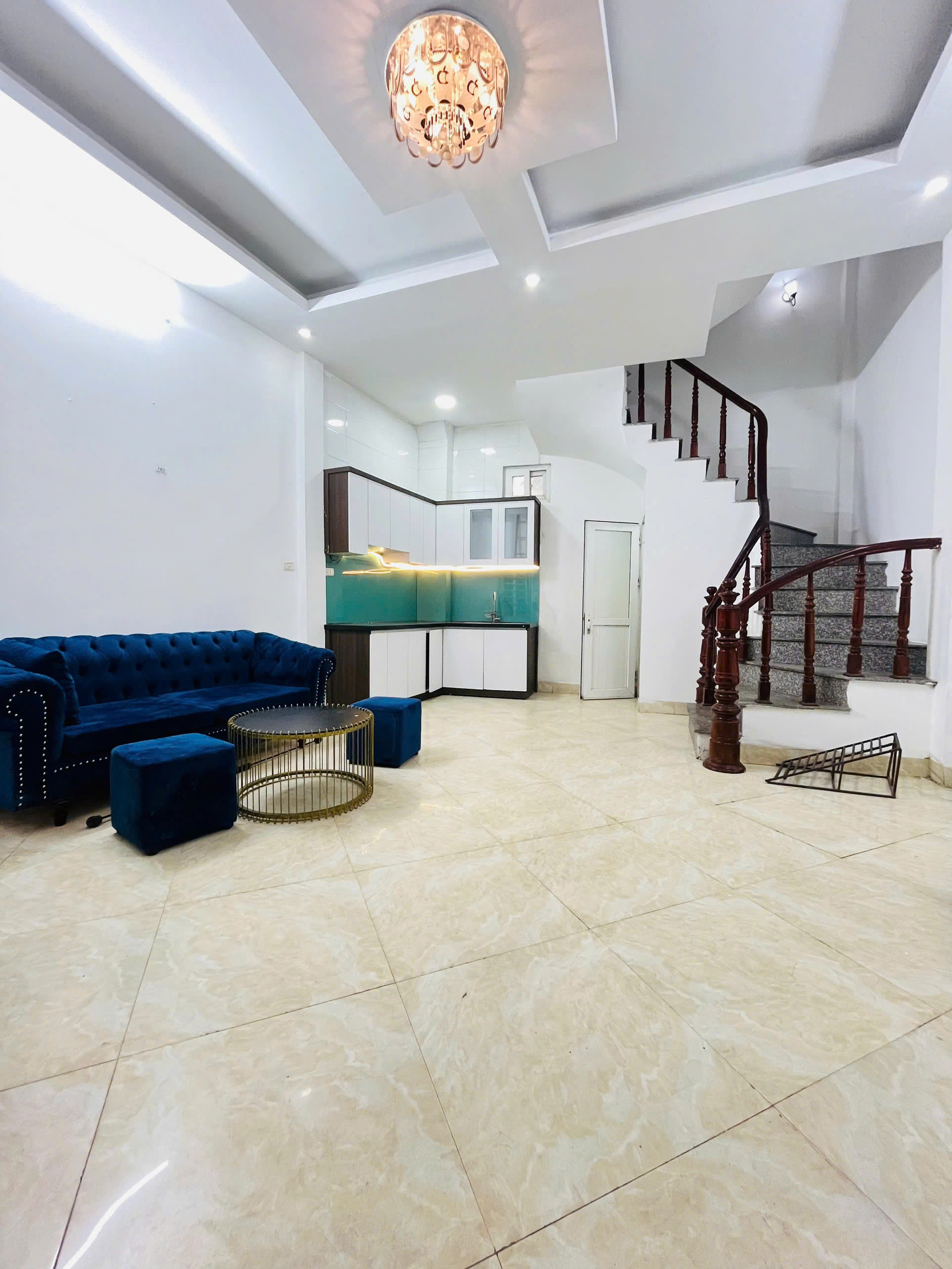  Cho thuê nhà Giáp Nhị 35m2x5 tầng, 4 ngủ, 4 vệ sinh ở gđ hoặc nhóm vào ngay 