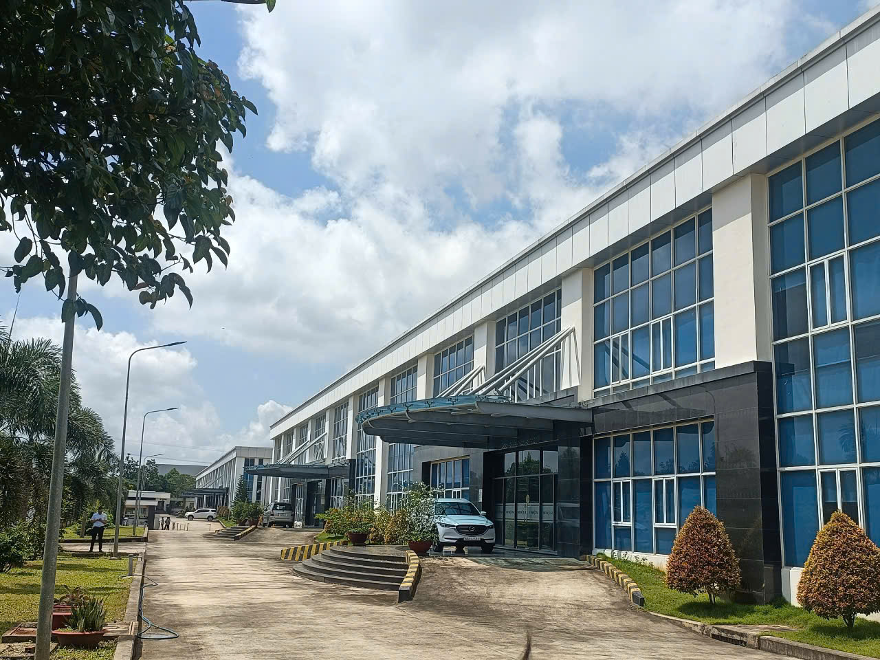  X086 chuyển nhượng toàn bộ nhà xưởng, đang hoạt động sản xuất và cho thuê 1 phần 