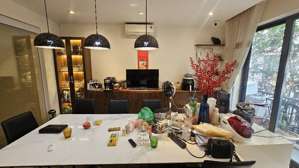  Bán nhà đẹp Lâm Hạ- Oto tránh- Vỉa Hè- Kinh Doanh-Viiew Cầu Trần Hưng Đạo-90m 5 tầng- 30 tỷ(TL) 