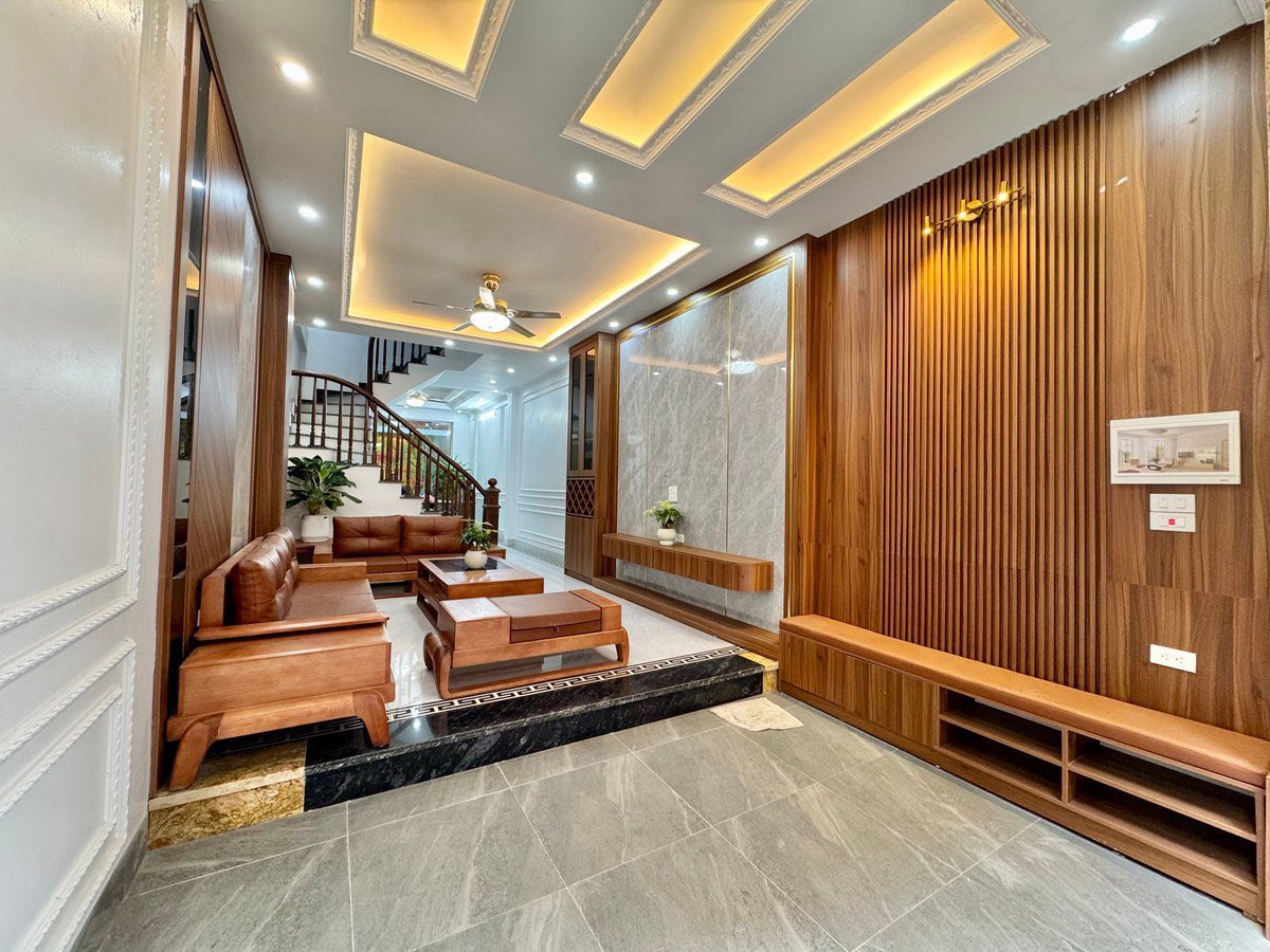  PHỐ NGUYỄN VĂN CỪ. NHÀ DÂN XÂY 51M2 5T DÂN XÂY, NGÕ THÔNG 5PN - 13.X TỶ 