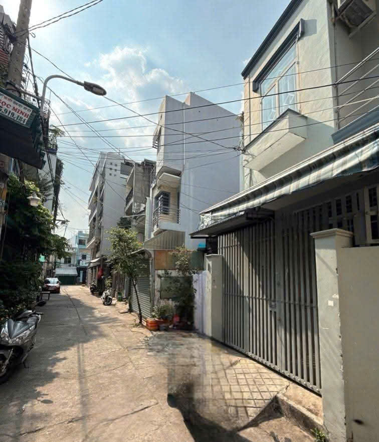  Nhà hẻm xe hơi Phú Thọ Hòa, Tân Phú gần chợ Tân Hương, 4x12m, 2 Tầng chỉ 4,69 Tỷ. 