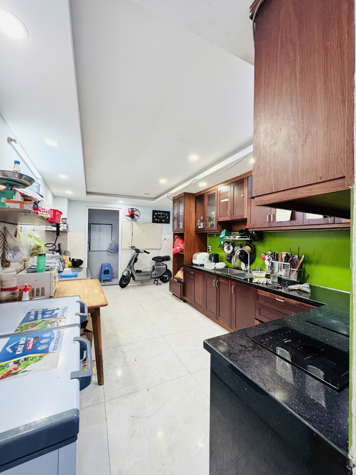  NGỘP LĂM RỒI - CHÍNH CHỦ - BÁN 12.9 TỶ - PHÚ NHUẬN - 5 TẦNG CÓ THAN MÁY -117M - PXL - 12PN LỚN - CHDV - DOANH THU 100TR/TH - TL MẠNH 