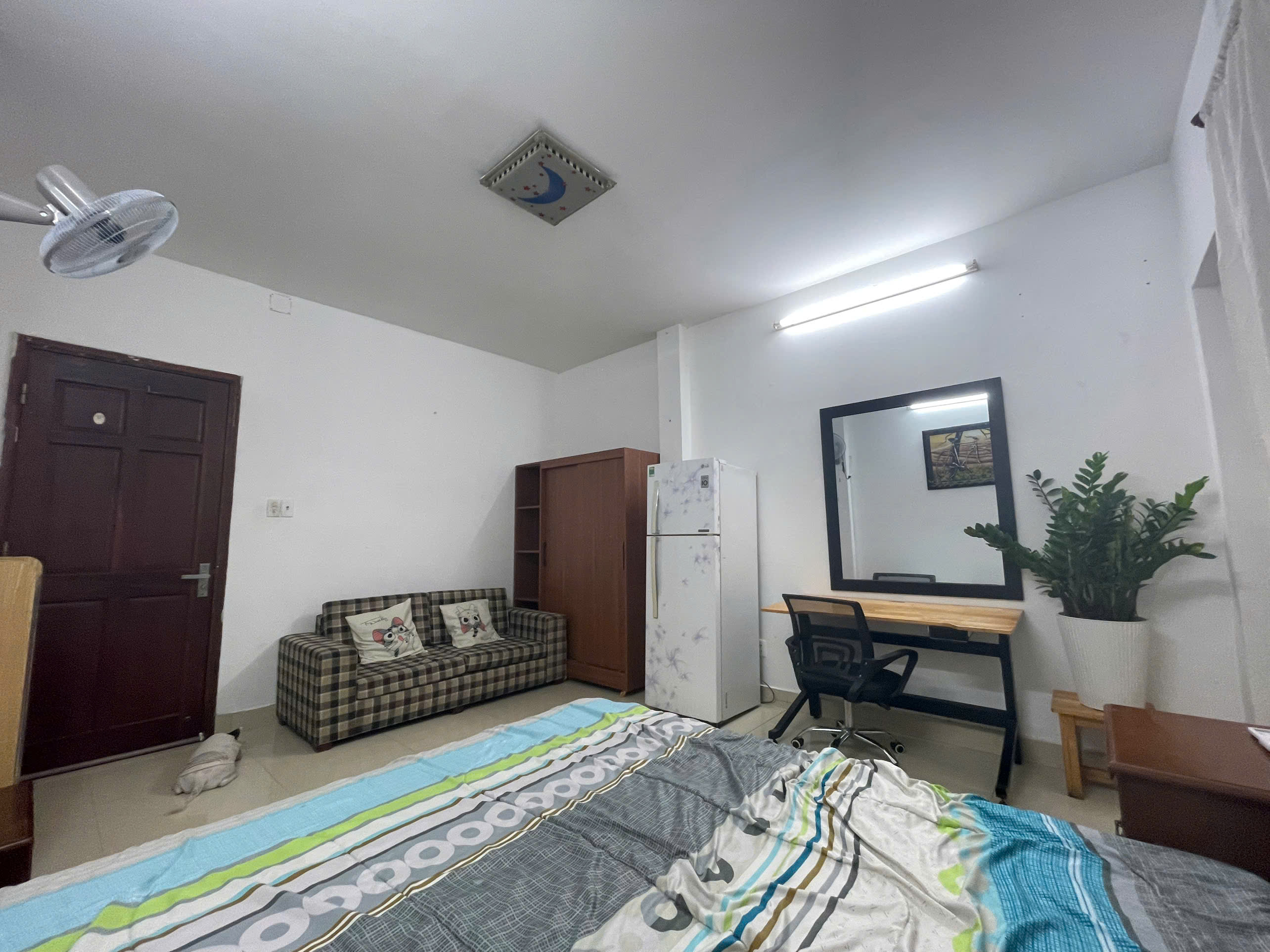  CHO THUÊ PHÒNG TRỌ KHÉP KÍN FULL NỘI THẤT TẠI  PHƯỜNG 11, BÌNH THẠNH, TPHCM GIÁ 5TR/THÁNG 