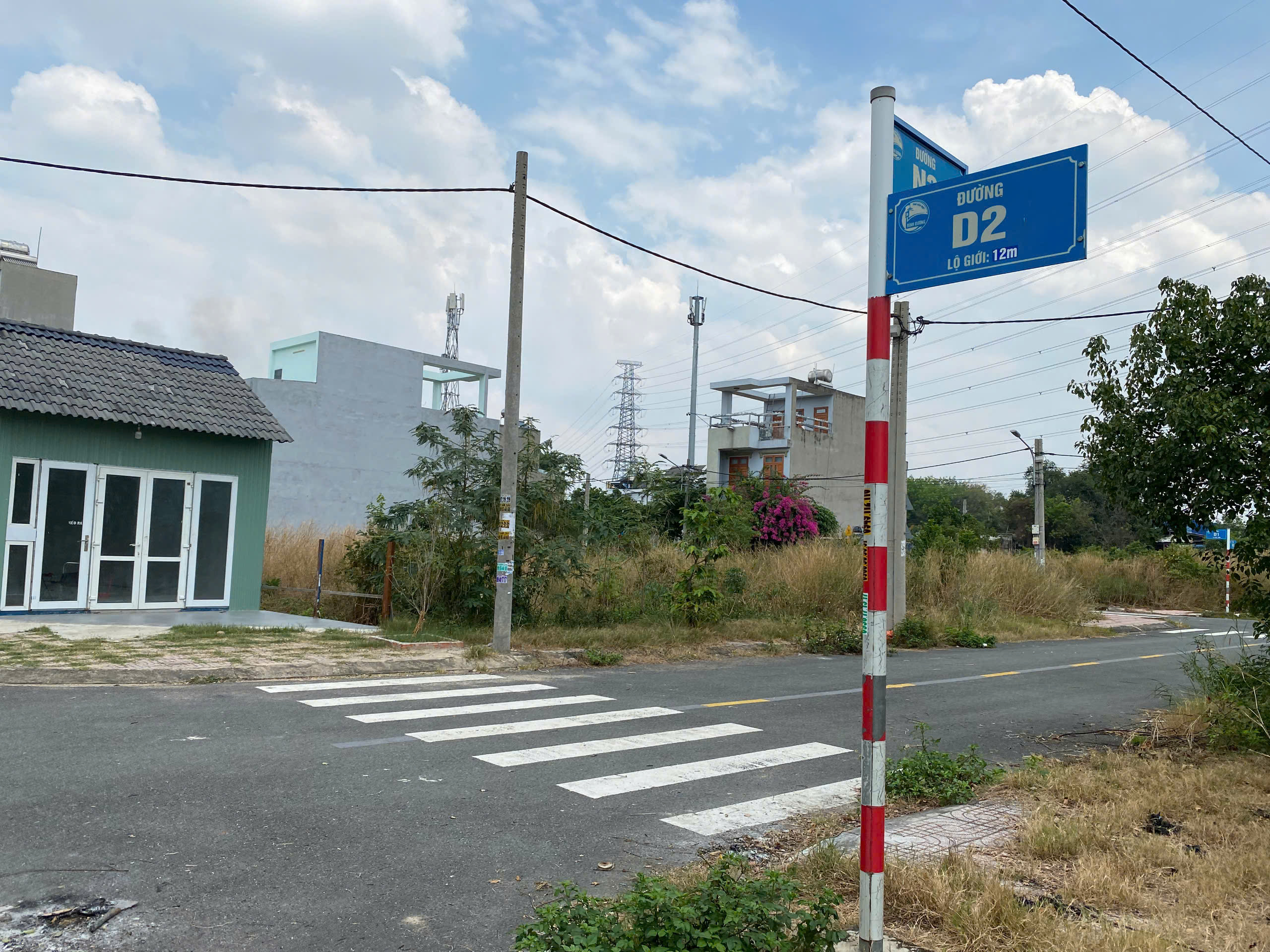  Bán đất An Phú,Sổ hồng riêng đường nhựa 12M,gần KDC Việt Sing,giá rẻ 