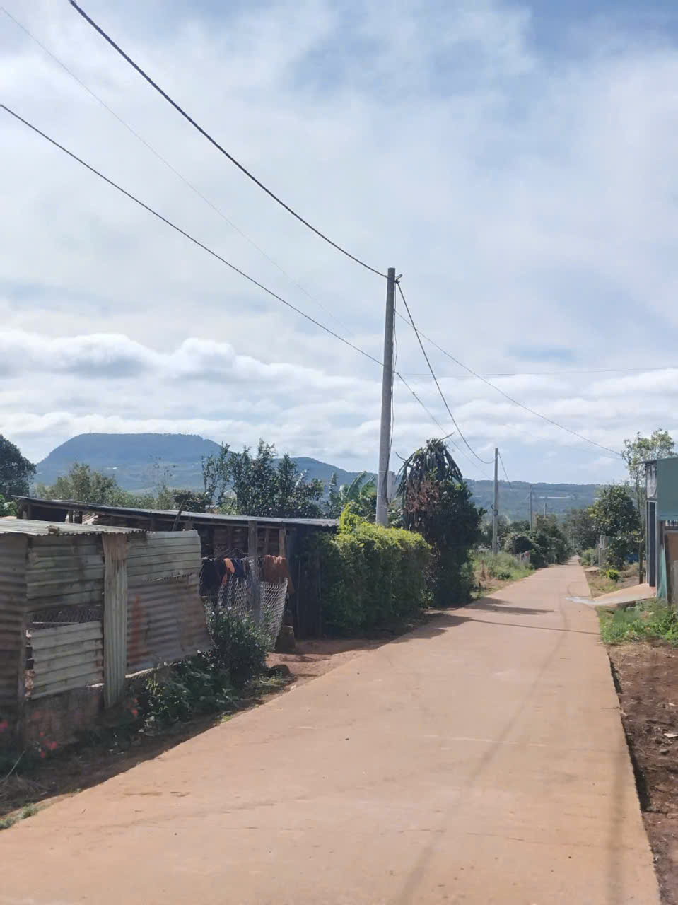  SỞ HỮU NGAY LÔ ĐẤT ĐẸP CHÍNH CHỦ BÁN - GIÁ TỐT - Vị Trí Đắc Địa Tại LÀNG NHAO, IAKENH, GIA LAI 