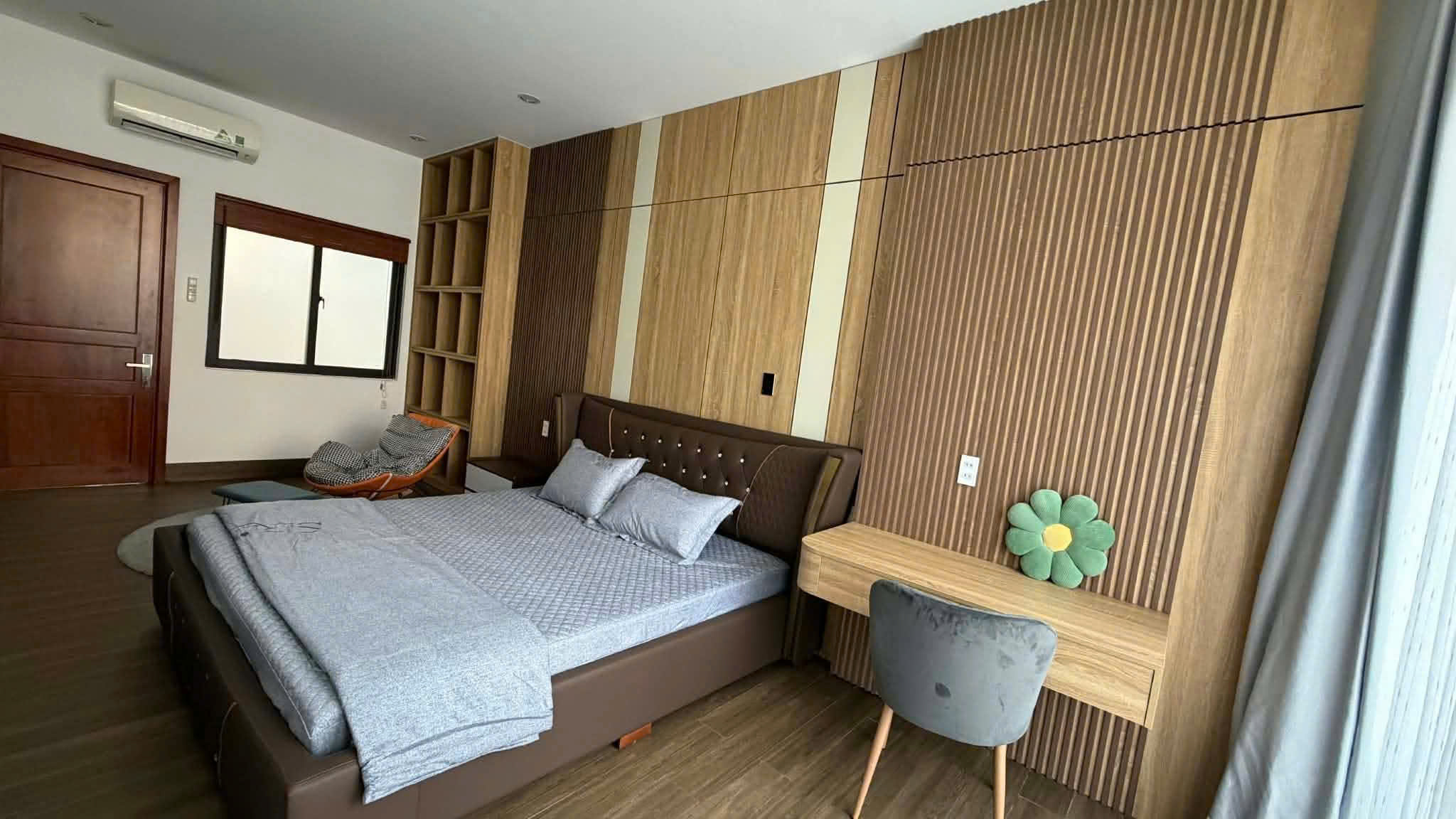  ????????Bán nhà 3 tầng đường Đặng Huy Trứ - Trục đường 7,5m thông biển 