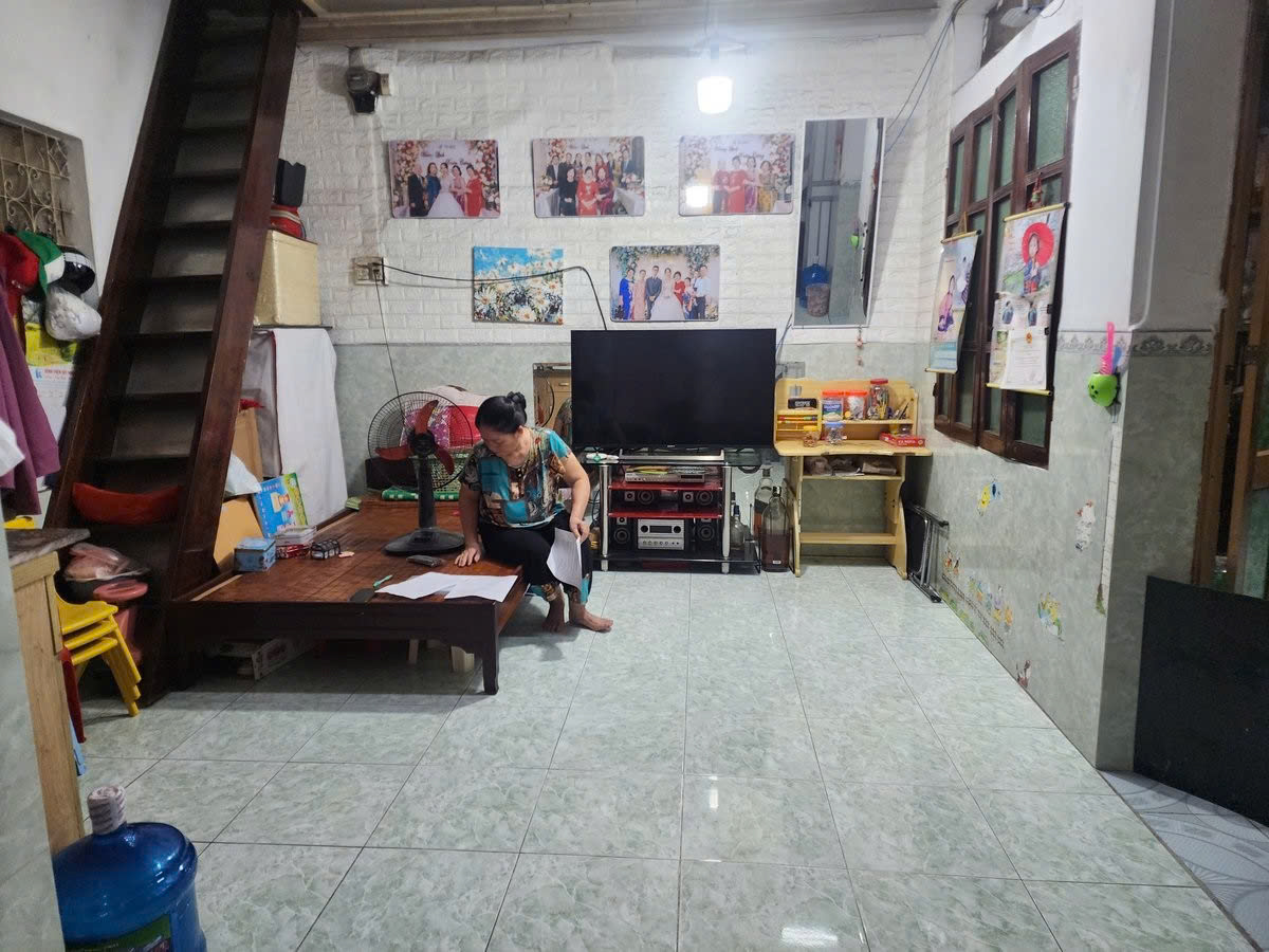  BÁN GẤP nhà đẹp 4 tầng - 3 nhà ra phố Bạch Mai, Hai Bà Trưng - Vị trí trung tâm - Giá 10.6 tỷ 