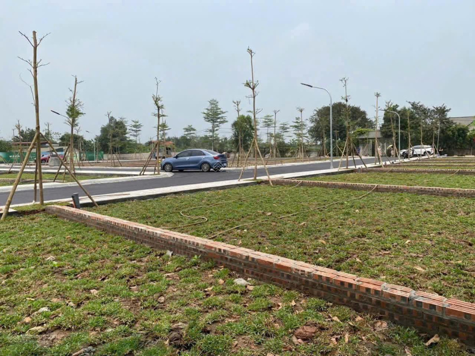  Siêu phẩm đất Hòa Lạc view hồ thoáng mát, gần CNC & ĐH FPT 