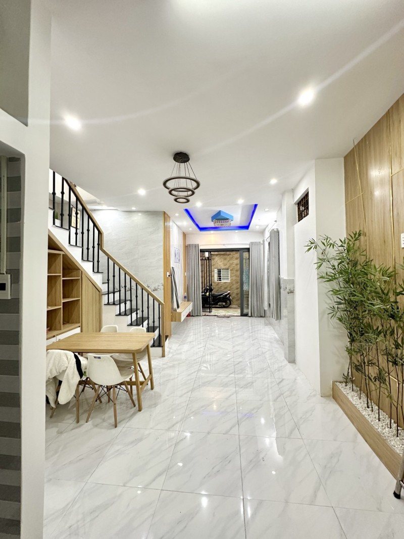  ♣ Nhà gần Nguyễn Hoàng 46m2, 2 tầng, 3.xx tỷ 