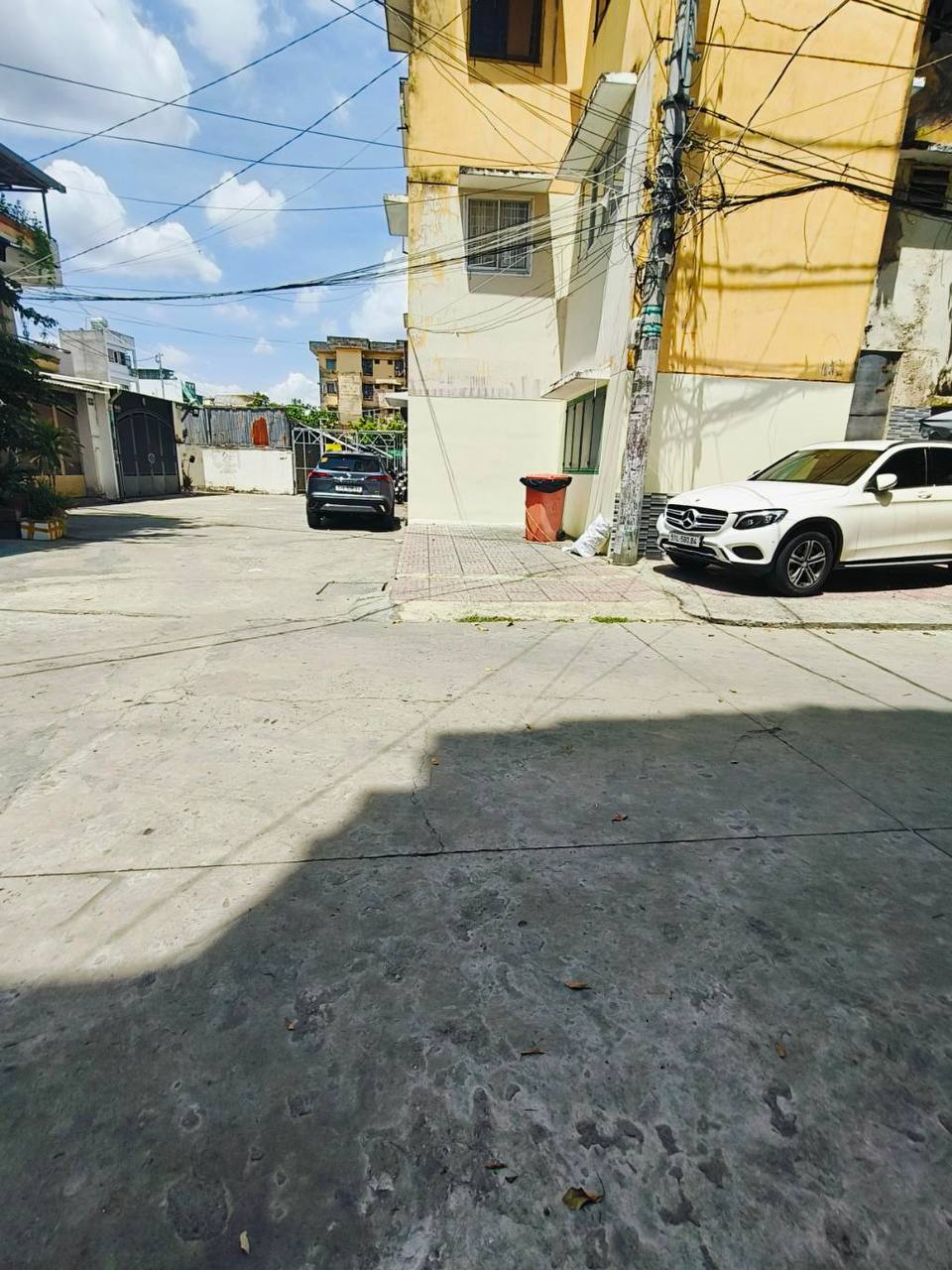  Bán nhà mặt tiền gần trục đường Bùi Minh Trực, Bông Sao, Vân Tiến Dũng, Tạ Quang Bửu 