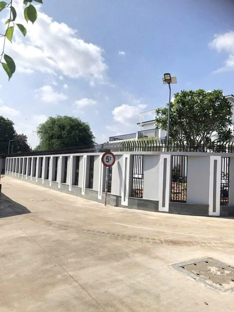  BÁN BIỆT THỰ GÓC 2 MẶT TIỀN – ĐƯỜNG NGUYỄN THỊ THẢNH, HÓC MÔN 