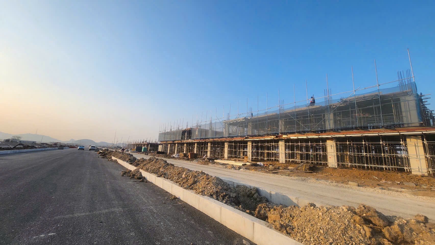  EUROWINDOW LIGHT CITY – ƯU ĐÃI KHÁCH HÀNG TIÊN PHONG 2%. VAY NGÂN HÀNG CK 5,5%..  LH: 09666 343 969 