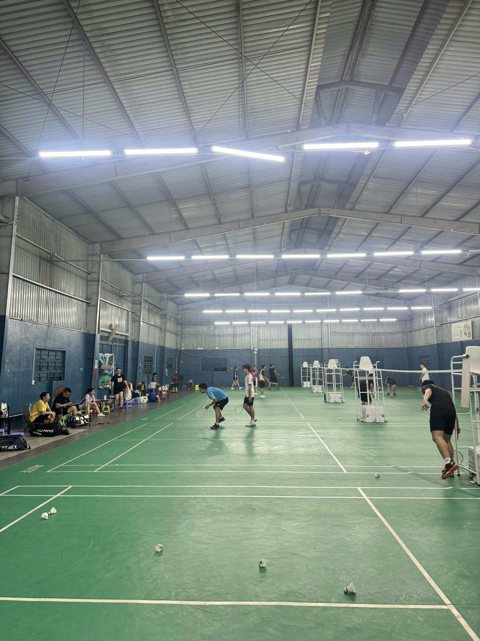  Mình cần sang nhượng lại toàn bộ cụm sân cầu lông tại khu vực Lái Thiêu Thuận An 