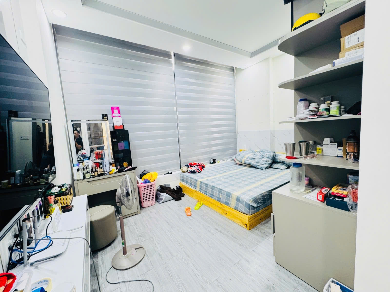  NHÀ ĐẸP - CHÍNH CHỦ - GẤP BÁN 7.6 TỶ - NƠ TRANG LONG - BÌNH THẠNH - Ở NGAY - 4 TẦNG ĐÚC THẬT - DÂN TRÍ - 4PN - 5WC - HIẾM 