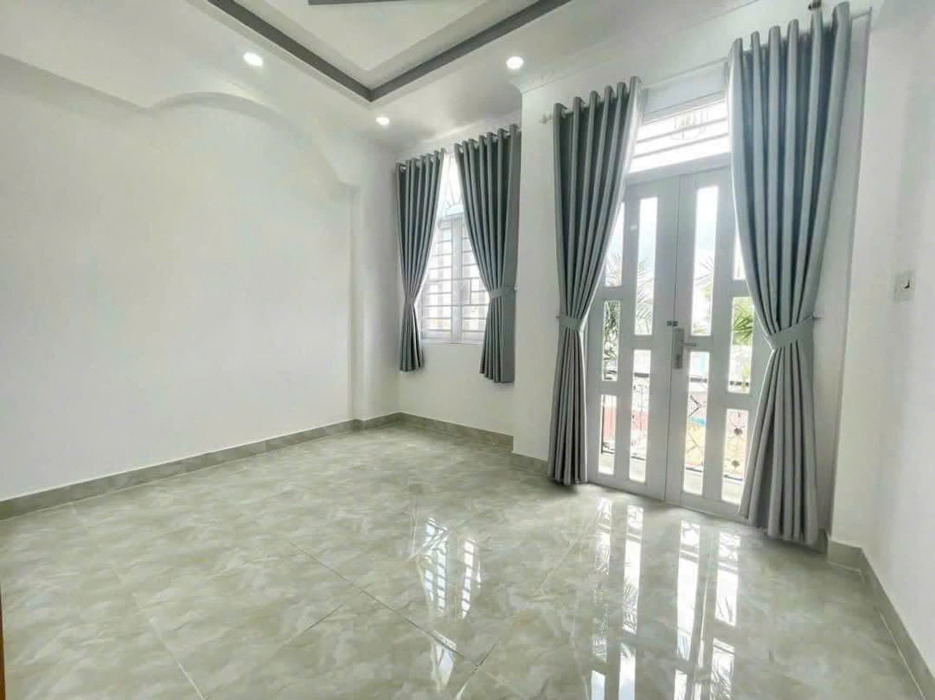  VỊ TRÍ NHÀ SÁT BÊN PHÚ MỸ HƯNG - HÊM XE HƠI ĐỖ CỬA 3 TẦNG - KHU DÂN CƯ ĐỒNG BỘ Nhỉnh 5xx tỷ 