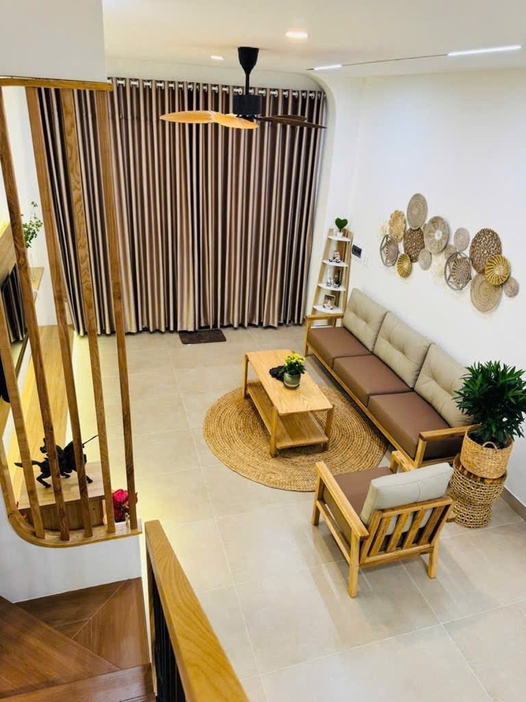  HXH 3 TẦNG GẦN mt HUỲNH TẤN PHÁT 