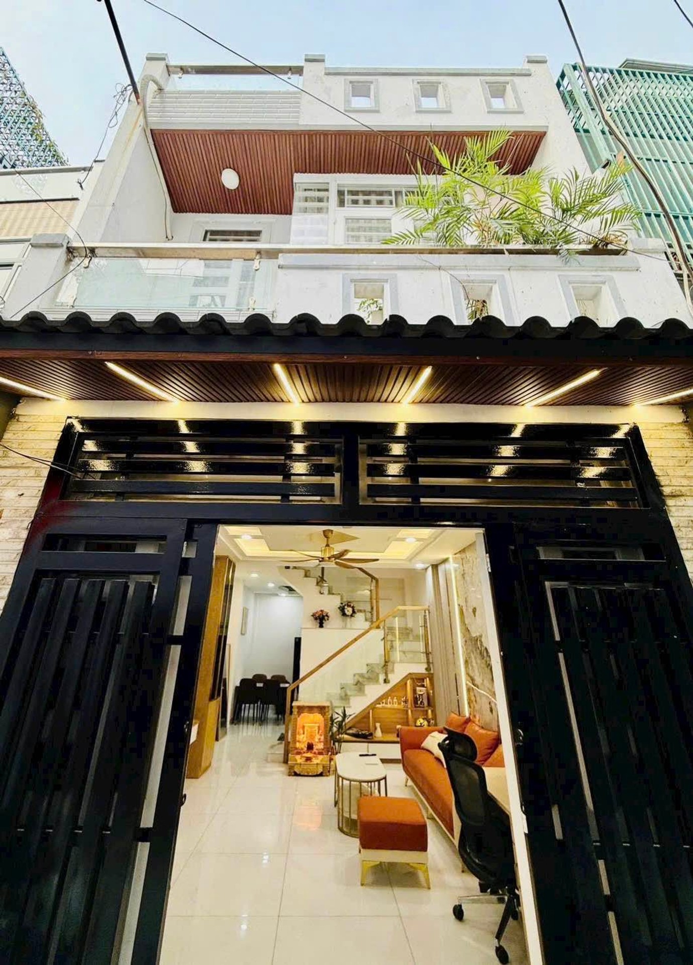  NHĨNH 4 TỶ THÍCH RỘNG RÃI THÌ CHỌN CĂN NÀY - 40M2 - 2 TẦNG - HẺM VF3 - GẦN EMART - PHẠM VĂN CHIÊU - TẶNG FULL NỘI THẤT 