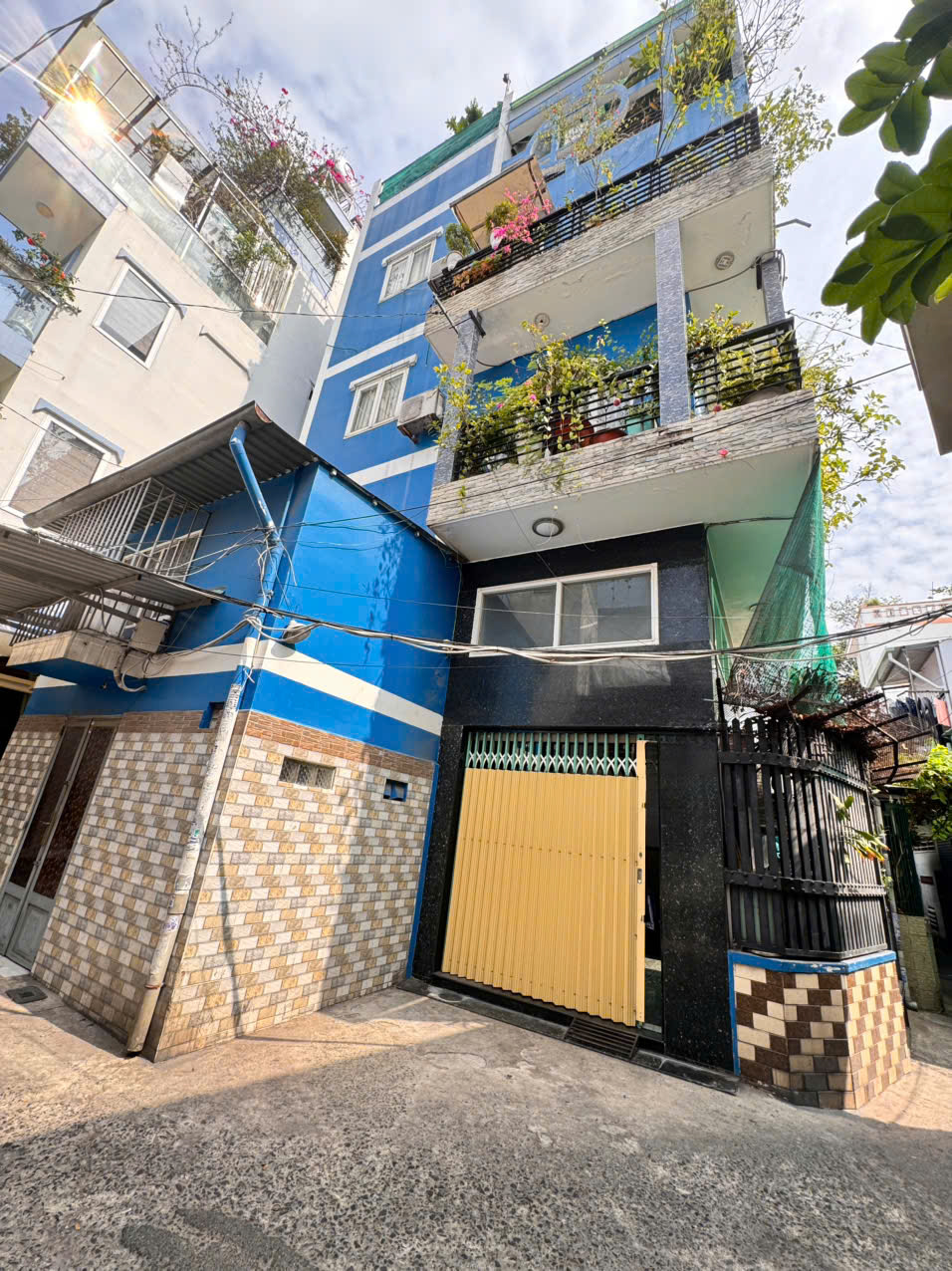  CHÍNH CHỦ CẦN BÁN NHÀ 5 TẦNG CĂN GÓC 2 MẶT TIỀN HXH Đ.MAI THỊ LỰU, QUẬN 1- 40M2- CHỈ 10,5T- CHỈ 10M RA MT LỚN- 0938676685 GIANG GIANG 