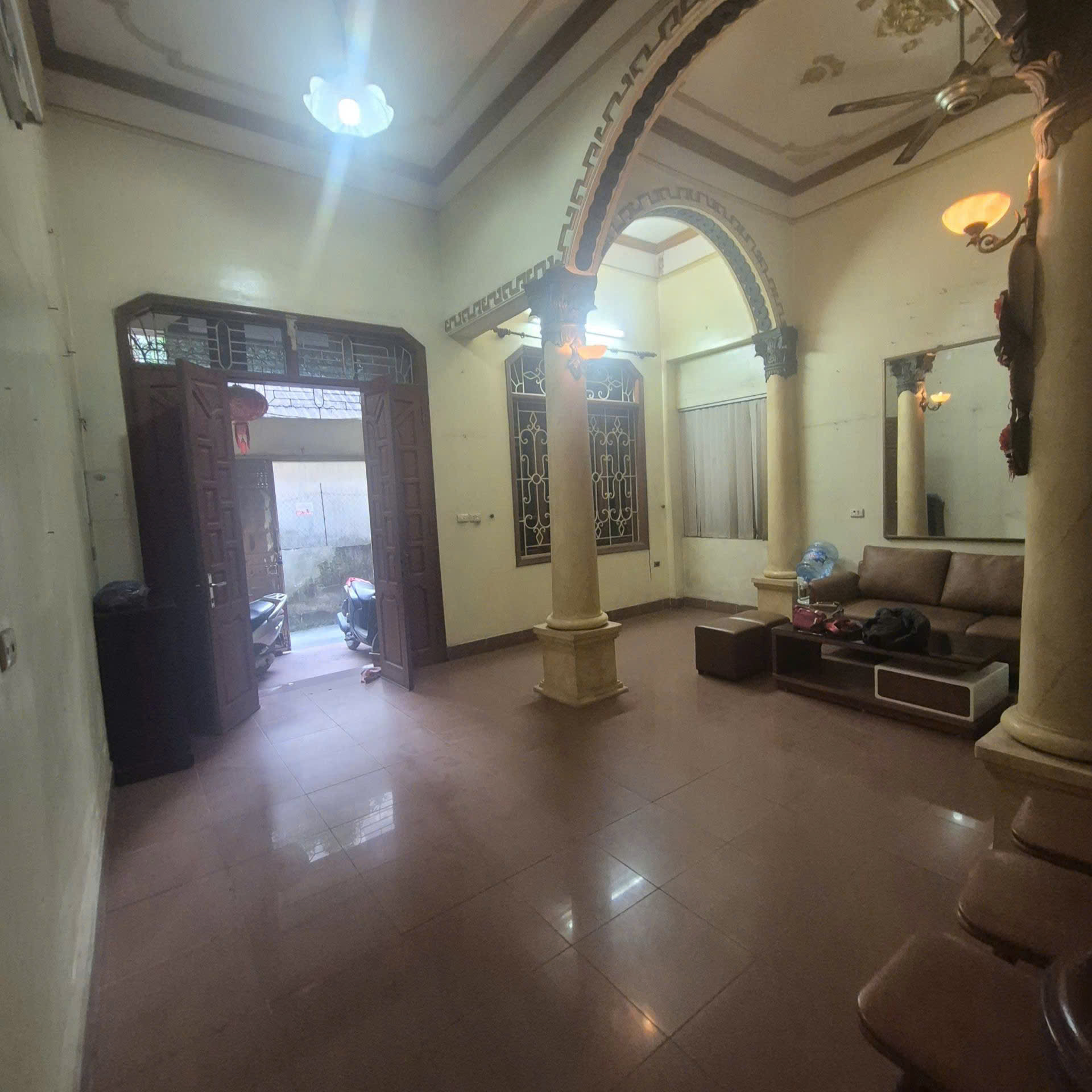  Bán nhà nguyên căn 80m2x 3 tầng Nguyễn Văn Linh sổ vuông vắn chỉ hơn 90tr/m 