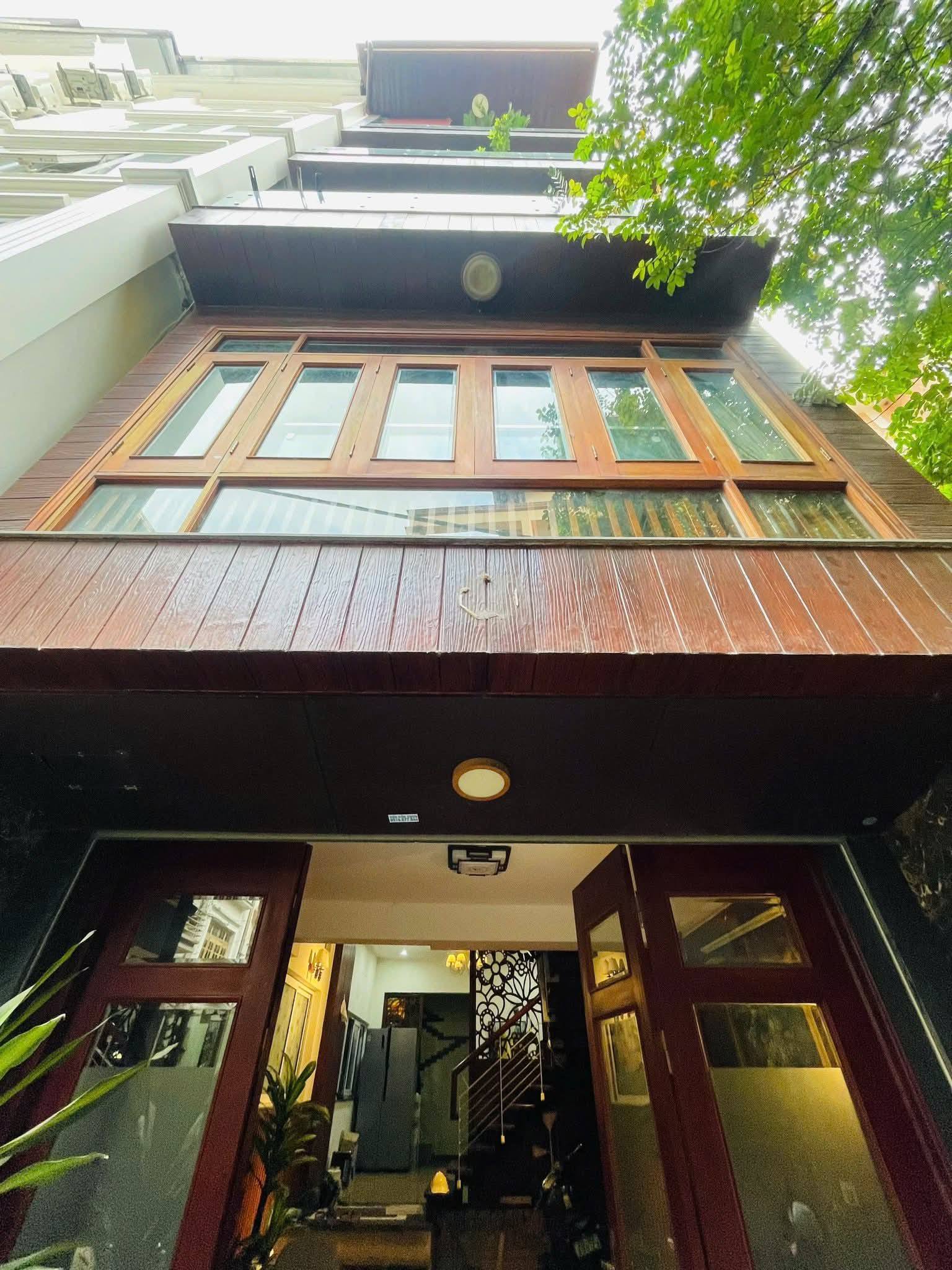  Võng Thị – Bán nhà đẹp mặt ngõ ôtô 6Tầng 50m² MT 4.2m – 18.x Tỷ  Tây Hồ 