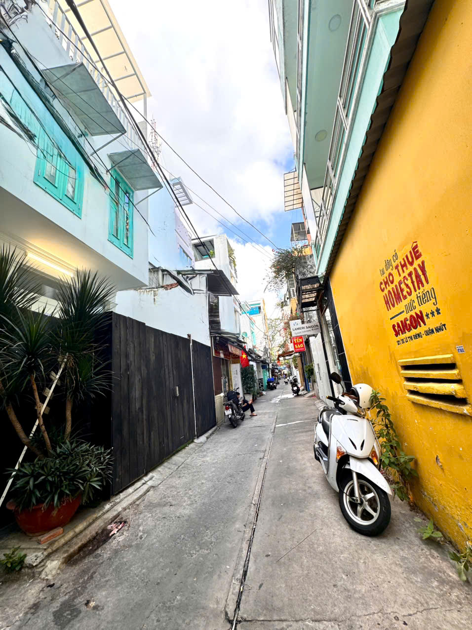  HIẾM BÁN NHÀ 4 TẦNG CĂN GÓC 2 MẶT TIỀN HXH 6M Đ.LÊ THỊ RIÊNG, QUẬN 1- DT 7M*15M VUÔNG ĐẸP- KHAI THÁCH KHÁCH TÂY LƯU TRÚ ĐÔNG- 0938676685 GIANG GIANG 