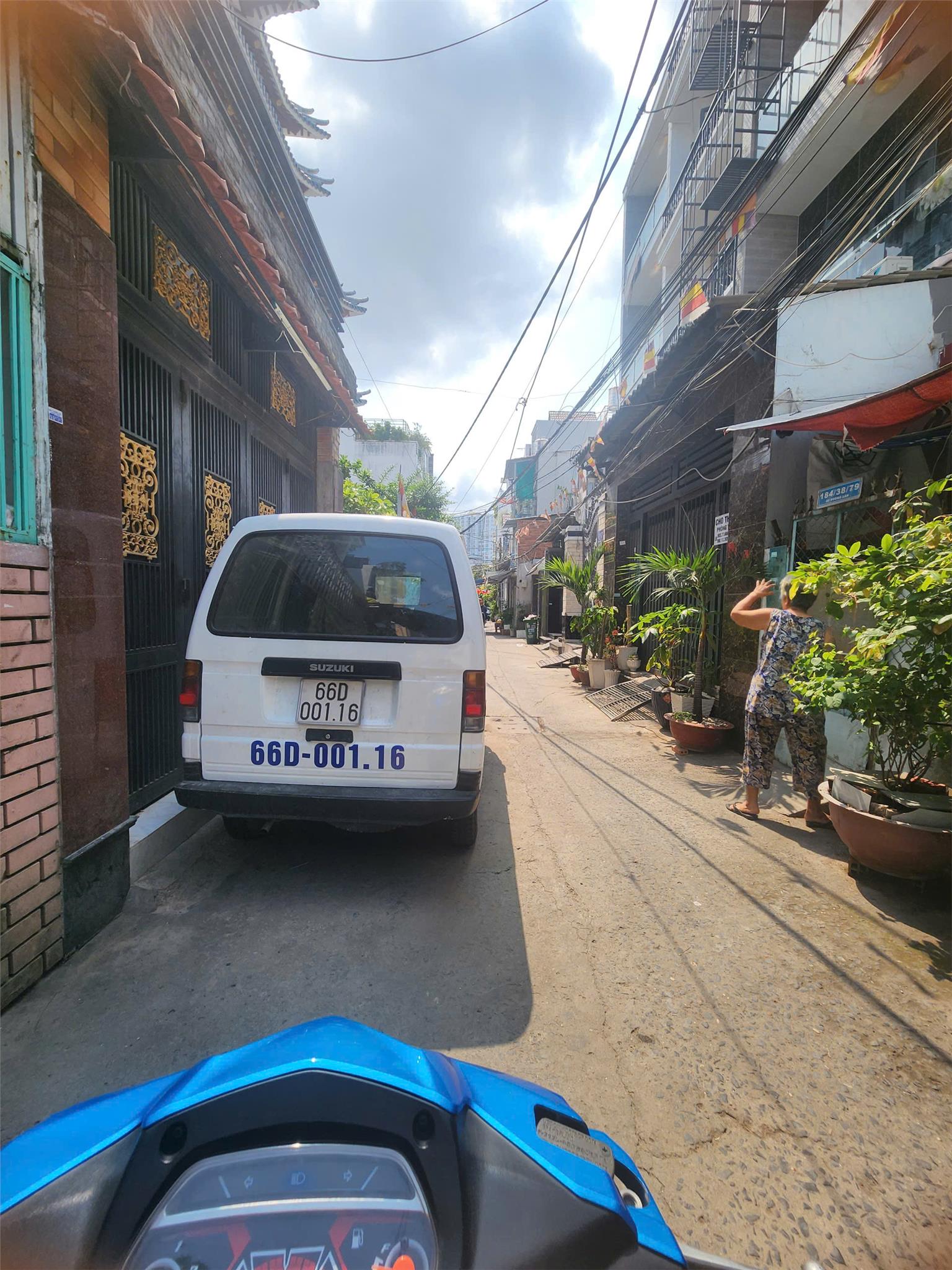  BÁN NHÀ HXH ÂU DƯƠNG LÂN NHỈNH 6 TỶ 0948769331 