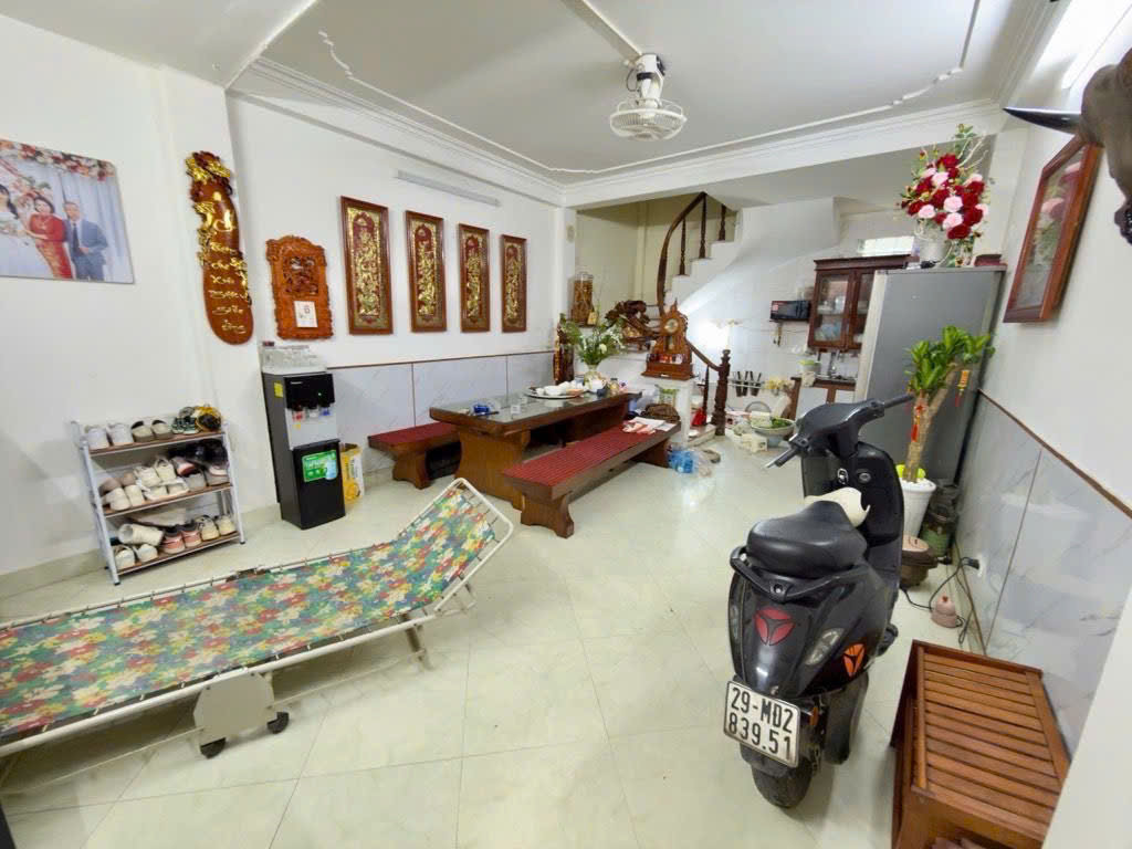  NHÀ ĐẸP Ở NGAY-TT CẦU GIẤY- TẦM TIỀN HIẾM NHÀ- GẦN PHỐ GIAO THÔNG THUẬN TIỆN- LỐI ĐI RIÊNG✨✨ 