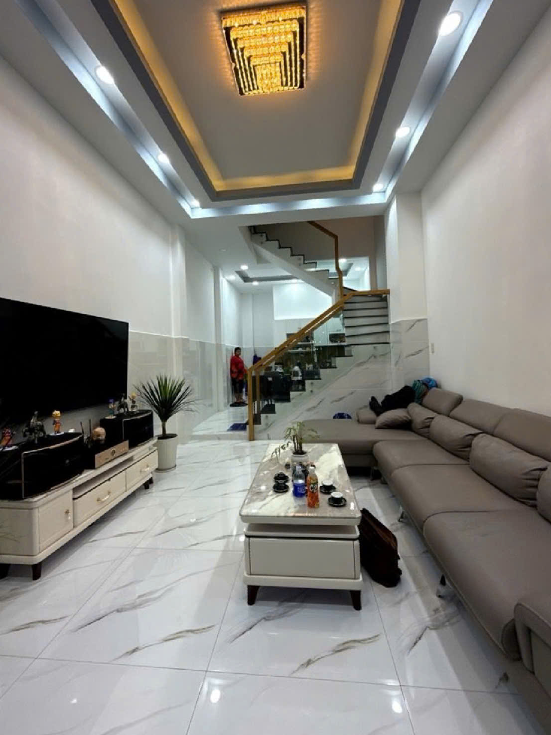 ????NHÀ MỚI ĐẸP 4TẦNG BTCT- FULL NỘI THẤT- 55M2- HOAN CÔNG ĐẦY ĐỦ- CHỈ 5Ty3- NHÀ BÈ 