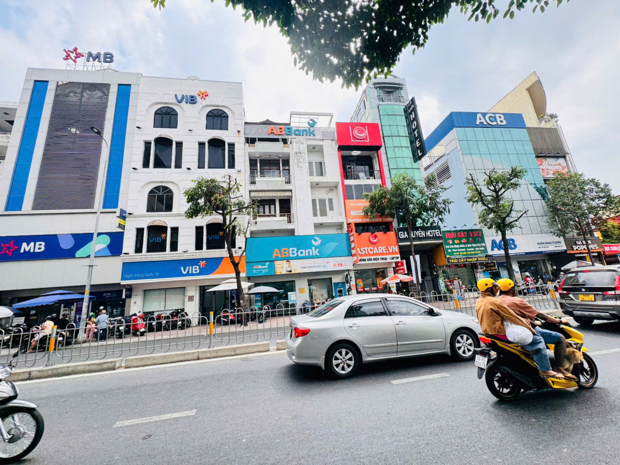  BÁN KHÁCH SẠN 8 TẦNG MẶT TIỀN KHÁNH HỘI, QUẬN 4- DT 4M*18M- SẴN HDT THUÊ ĐỀU 50TR/TH- NƠI TẬP TRUNG SỐ LƯỢNG LỚN CÁC NGÂN HÀNG XỊN SÒ- 0938676685 GIANG GIANG 