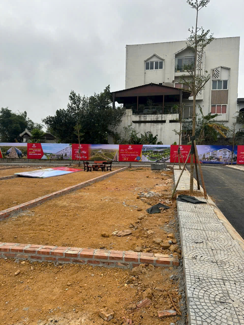  CHÍNH CHỦ GỬI BÁN LÔ ĐẤT LÀN 2 QL21 – SÁT ĐHQG HÀ NỘI – GIÁ 30TR/M²
. LH 0981376738 