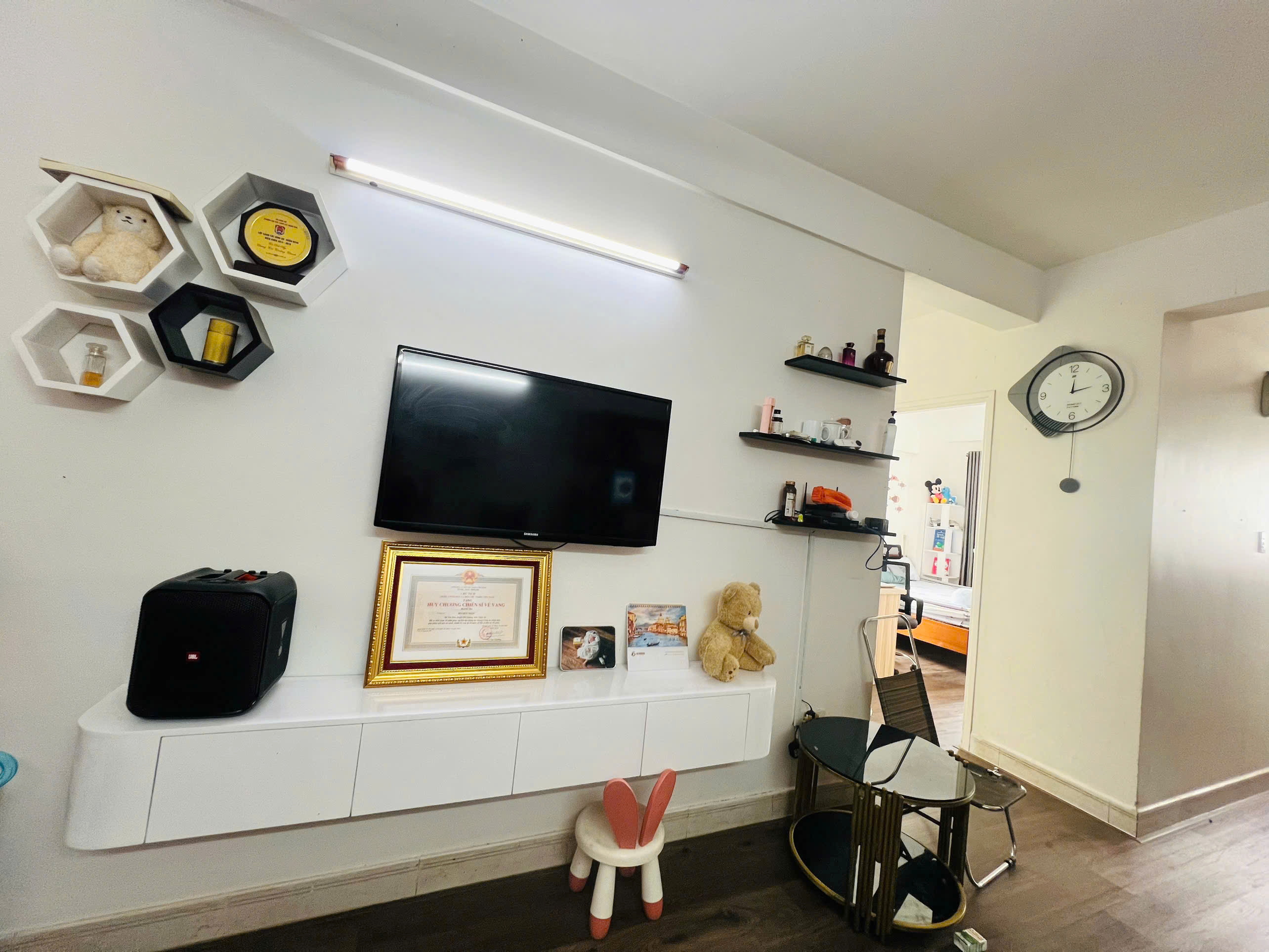  Bán căn góc 60m2 tầng thấp chung cư Bông Sao P5Q8. Giá: 3.2 tỷ 