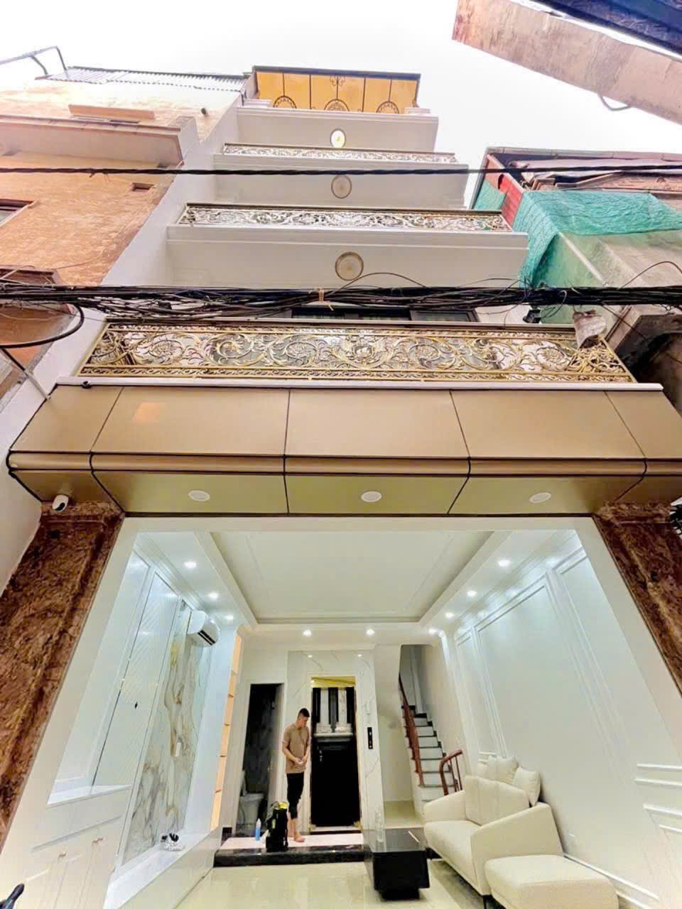  NHÀ PHỐ 6 TẦNG NGAY TRUNG TÂM SIÊU ĐẸP - Chỉ  15 TỶ ( TL) 