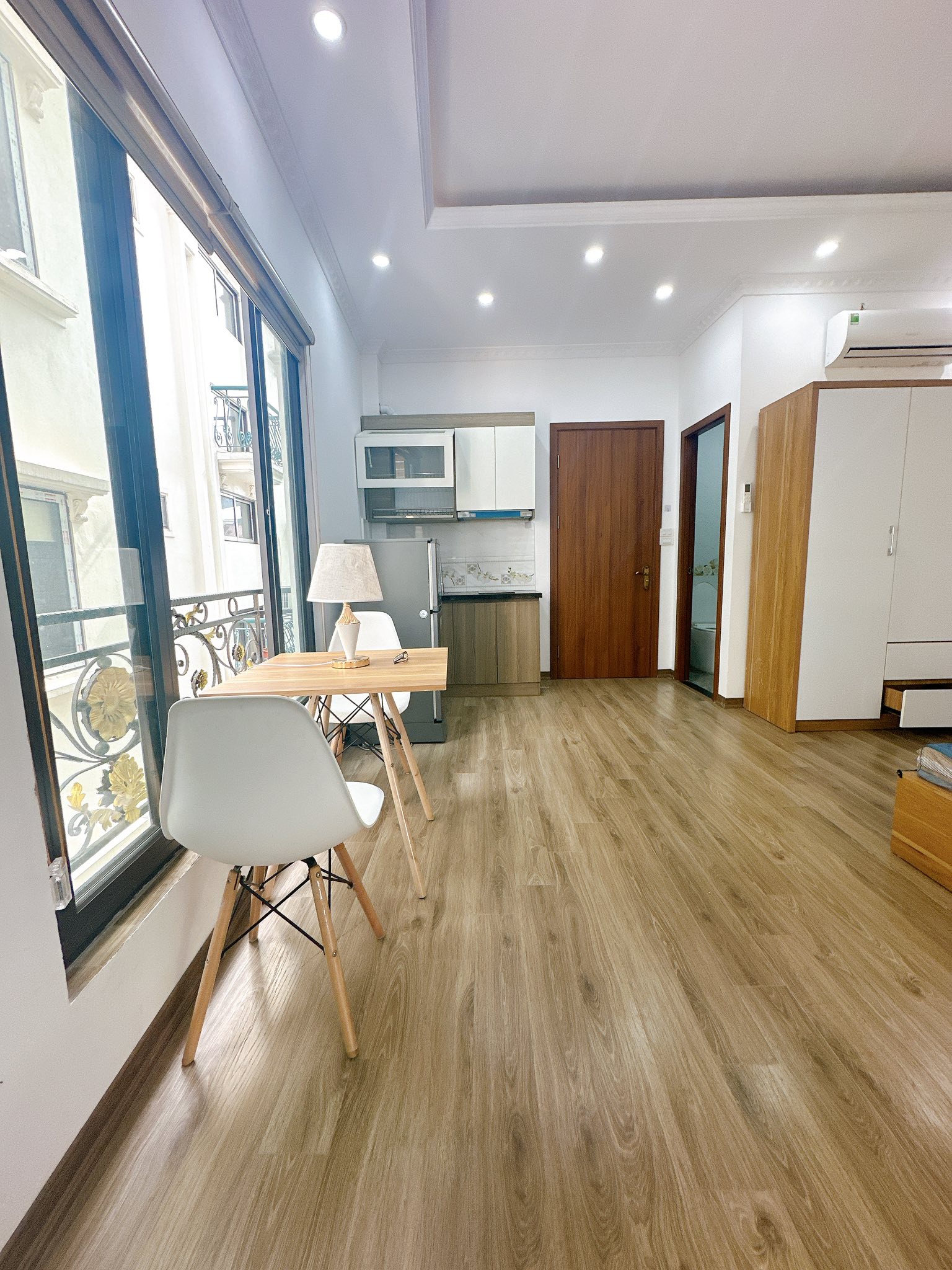  MẶT TIỀN KHỦNG TÒA CHDV PHỐ HOÀNG HOA THÁM 60M 8T NHỈNH 24 TỶ LÔ GÓC NGÕ THÔNG DÒNG TIỀN TRÊN 1 TỶ/NĂM 